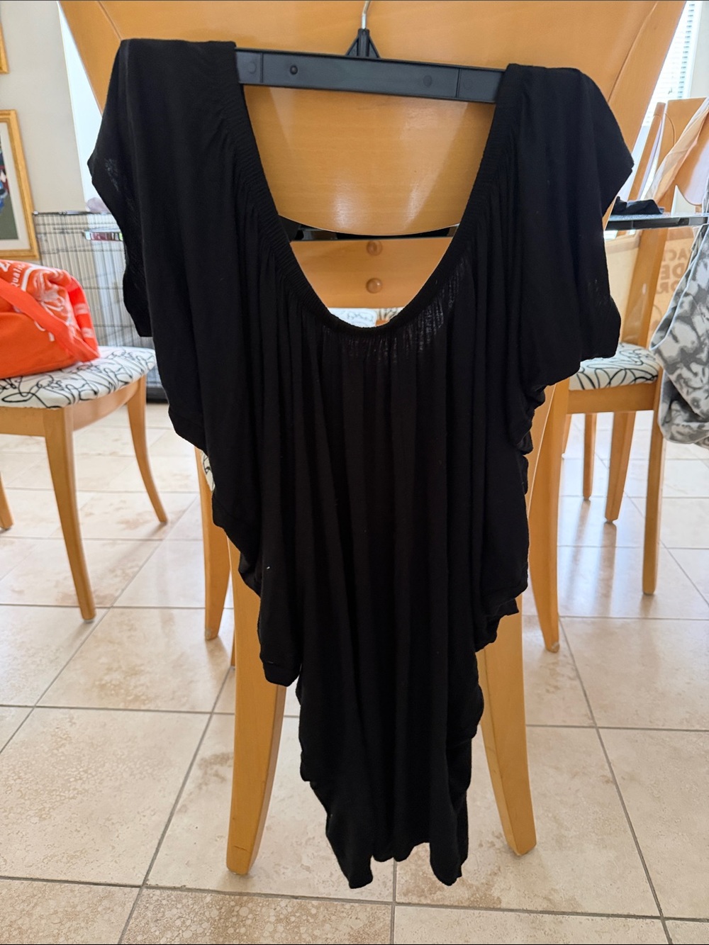 bebe Black Short Sleeve Scoop Neck Top
